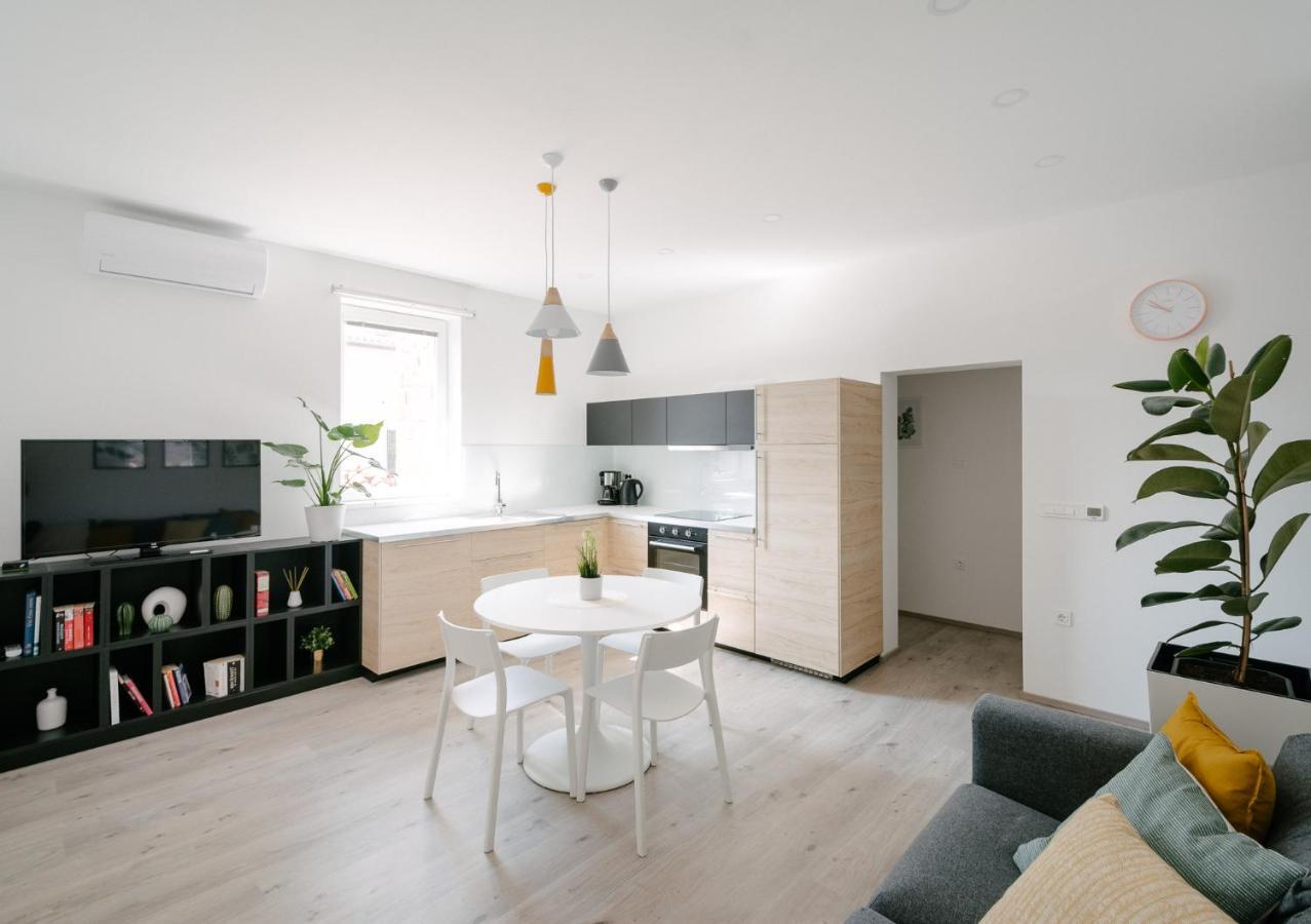 Apartment Fresh - Parking Included Izola Exterior photo